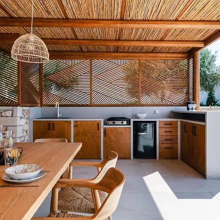 Cresto Iconic Villa, With Heated Whirlpool, By Thinkvilla * Angeliana (Crete)