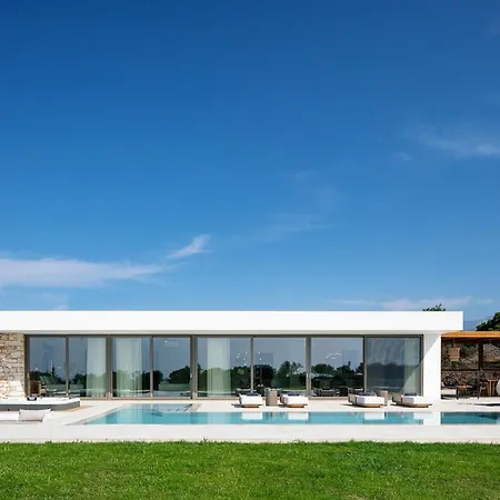 Cresto Iconic Villa, With Heated Whirlpool, By Thinkvilla Villa *