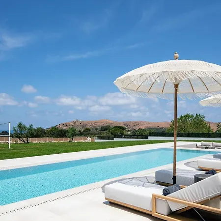 Cresto Iconic Villa, With Heated Whirlpool, By Thinkvilla *