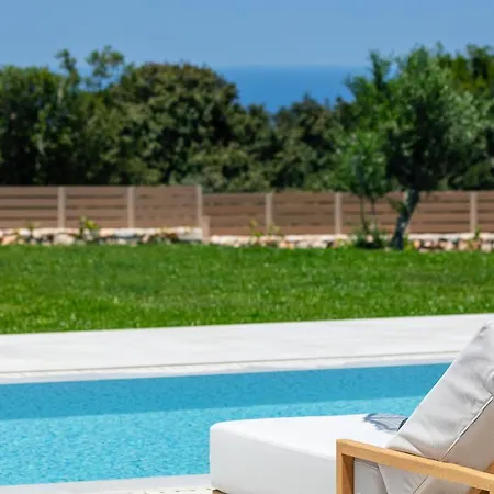 Villa Cresto Iconic Villa, With Heated Whirlpool, By Thinkvilla
